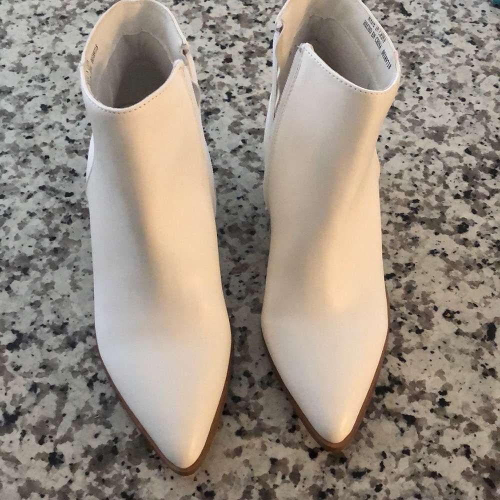Forever 21 White boots